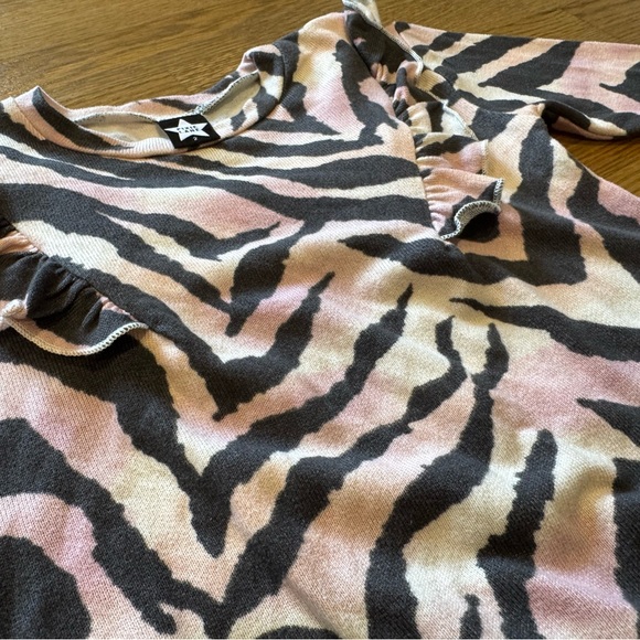 Pixielane super soft fuzzy pink Zebra Print Kids 2 piece lounge set 2T LIKE NEW - Picture 3 of 4